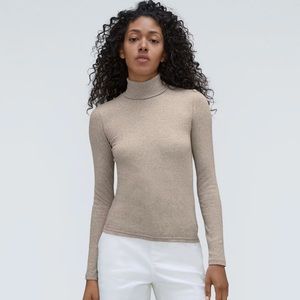 NWT Everlane Micro-Rib Turtleneck.